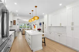 8 Lookout Ln, Portsmouth, RI 02871 - Photo 8