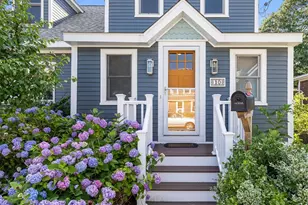 10 Blanding Ave, Barrington, RI 02806 - Photo 2