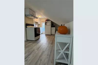 8 Bridge Street #3, Newport, RI 02840 - Photo 8