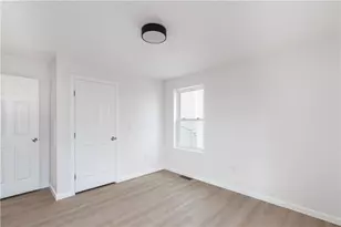 39 Douglas Ave, Providence, RI 02908 - Photo 12
