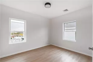 39 Douglas Ave, Providence, RI 02908 - Photo 28