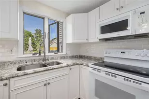 500 3rd Beach Rd, Middletown, RI 02842 - Photo 8