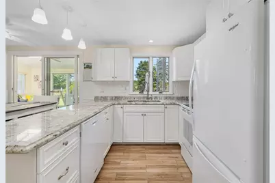 500 Third Beach Road, Middletown, RI 02842 - Photo 4