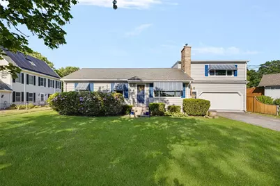 500 Third Beach Road, Middletown, RI 02842 - Photo 2