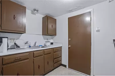 139 E School Street, Woonsocket, RI 02895 - Photo 38