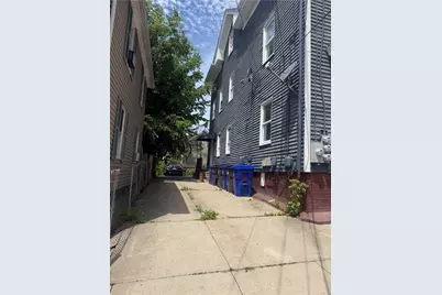10 La Vaughn Street, Providence, RI 02909 - Photo 2