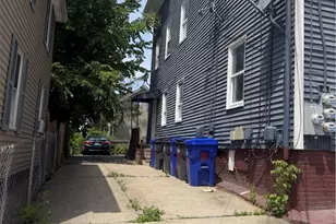 10 La Vaughn St, Providence, RI 02909 - Photo 2