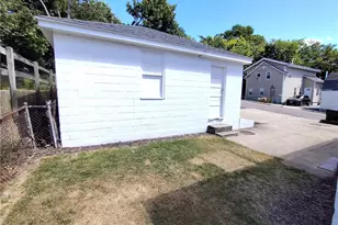 1564 Main St, West Warwick, RI 02893 - Photo 46