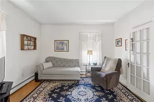 35 Woodlawn Ave, Pawtucket, RI 02860 - Photo 8