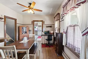 35 Woodlawn Ave, Pawtucket, RI 02860 - Photo 16