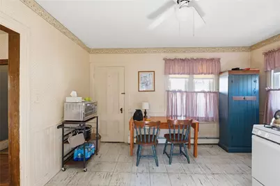 35 Woodlawn Avenue, Pawtucket, RI 02860 - Photo 18