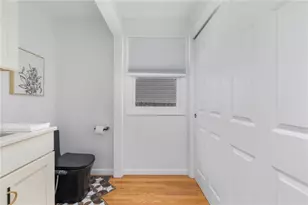 104 Kay Blvd, Newport, RI 02840 - Photo 16