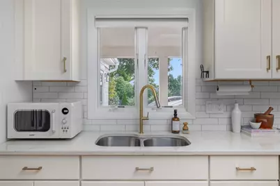 104 Kay Boulevard, Newport, RI 02840 - Photo 14