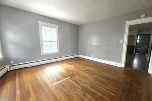256 Japonica St, Pawtucket, RI 02860 - Photo 8