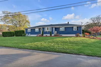 62 Canonchet Trail, Cranston, RI 02921 - Photo 2