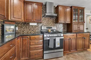 62 Canonchet Trail, Cranston, RI 02921 - Photo 12
