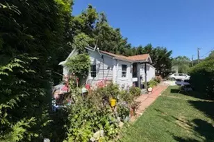 3 Fowler St, Jamestown, RI 02835 - Photo 1