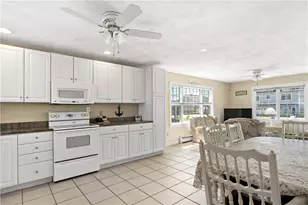 980 Matunuck Beach Rd, South Kingstown, RI 02879 - Photo 18