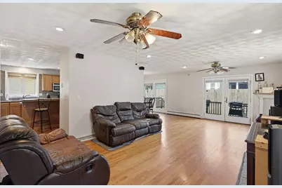 133 Sandringham Avenue, Providence, RI 02908 - Photo 4
