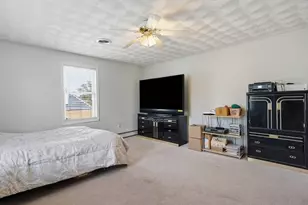 133 Sandringham Ave, Providence, RI 02908 - Photo 26