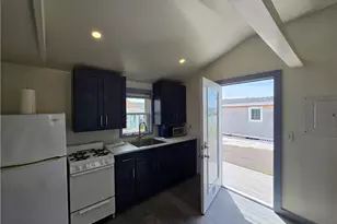 854 Matunuck Beach Road Rd, South Kingstown, RI 02879 - Photo 10