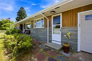 25 Westport Harbor Rd, Little Compton, RI 02837 - Photo 8