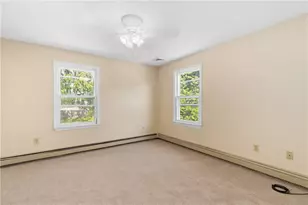 94 Ridgewood Rd, Middletown, RI 02842 - Photo 12