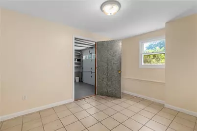 94 Ridgewood Road, Middletown, RI 02842 - Photo 24
