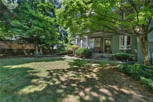 45 Hazard Ave, Providence, RI 02906 - Photo 2