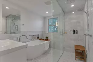 45 Hazard Ave, Providence, RI 02906 - Photo 16