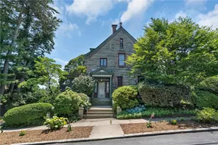 45 Hazard Ave, Providence, RI 02906 - Photo 2