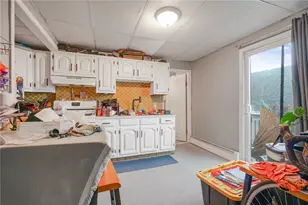 39 Highland St, Pawtucket, RI 02860 - Photo 12