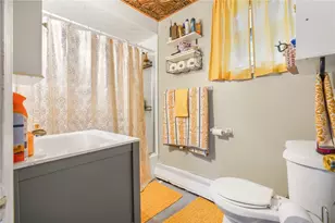 39 Highland St, Pawtucket, RI 02860 - Photo 10