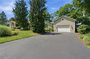 45 Newton Ave, Warwick, RI 02889 - Photo 8