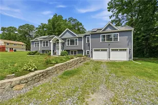 10 Stirling Dr, Glocester, RI 02857 - Photo 2