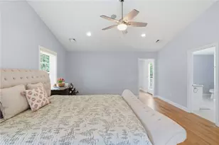 10 Stirling Dr, Glocester, RI 02857 - Photo 18