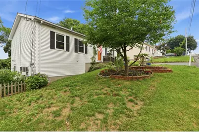 37 Crestwood Drive, West Warwick, RI 02893 - Photo 34