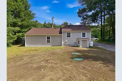 1392 Putnam Pike, Glocester, RI 02814 - Photo 20