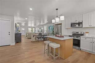 354 Jastram St, Providence, RI 02908 - Photo 6