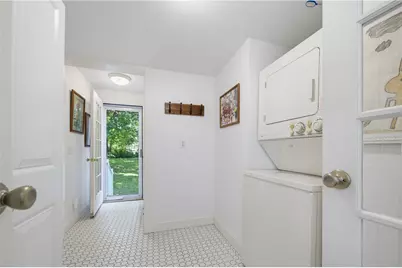 17 Rose Court, Narragansett, RI 02882 - Photo 8