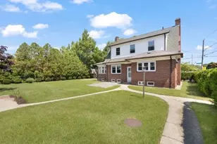 41 Wannamoisett Rd, East Providence, RI 02914 - Photo 38