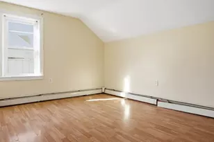 22 Gladstone St, Providence, RI 02905 - Photo 12