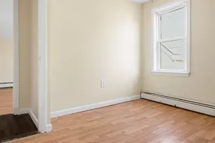22 Gladstone St, Providence, RI 02905 - Photo 14
