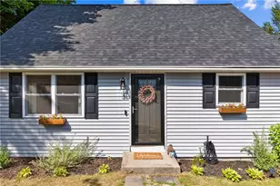 3 Marigold Cir, North Providence, RI 02904 - Photo 2