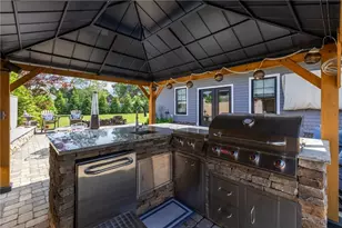 3 Oak St, Middletown, RI 02842 - Photo 6