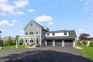 3 Oak St, Middletown, RI 02842 - Photo 2