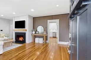 61 Shirley Blvd, Cranston, RI 02910 - Photo 4