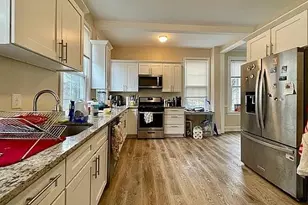 66 John St, Providence, RI 02906 - Photo 4