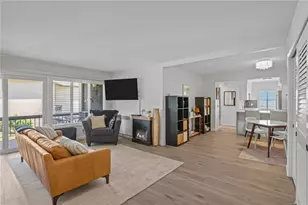 400 Narragansett Pkwy, Warwick, RI 02888 - Photo 2
