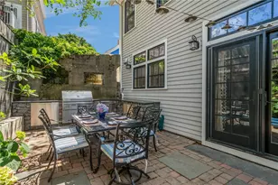352 Spring St, Newport, RI 02840 - Photo 44